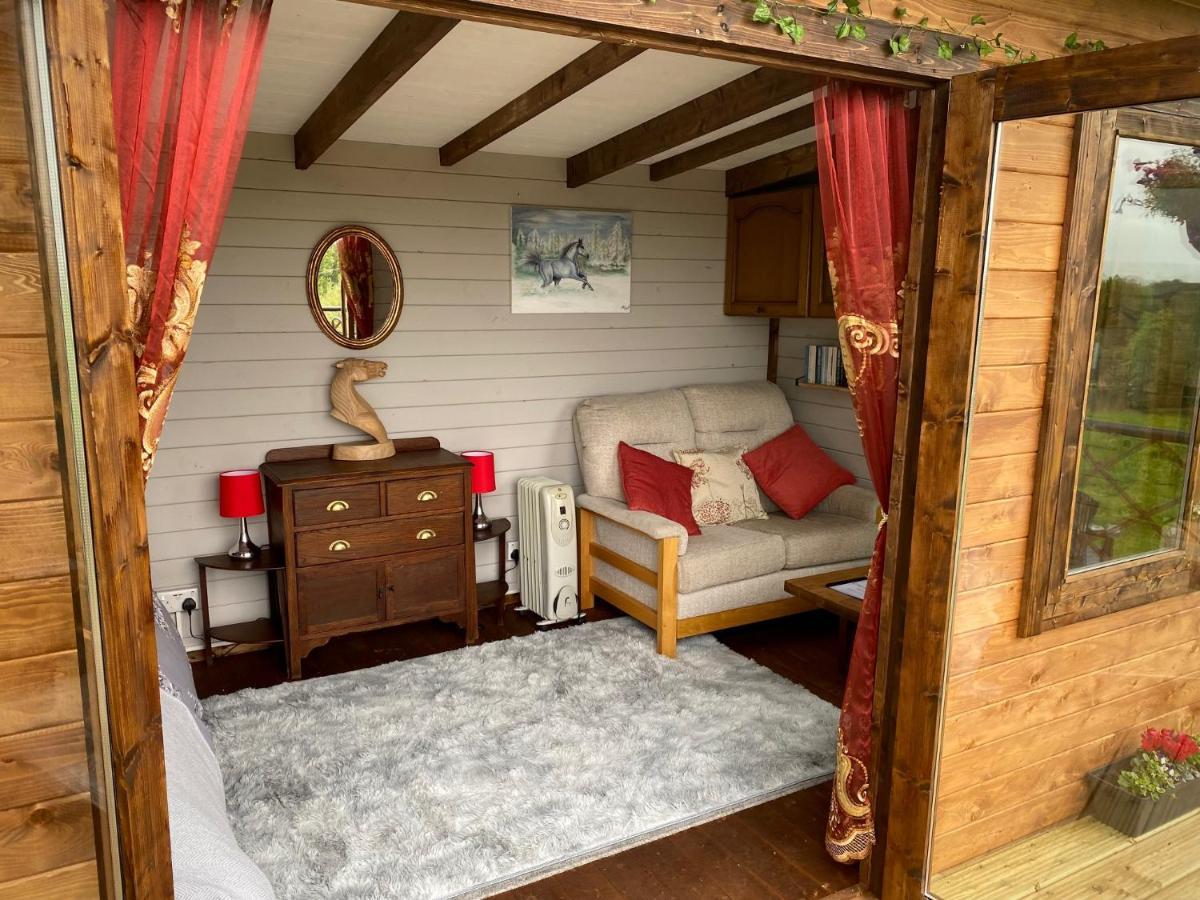 Cherry Tree Glamping Lodge Wellington  Exterior foto